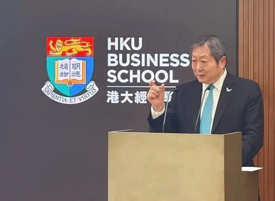 香港证监会主席黄天祐：内地企业占港股总市值近八成